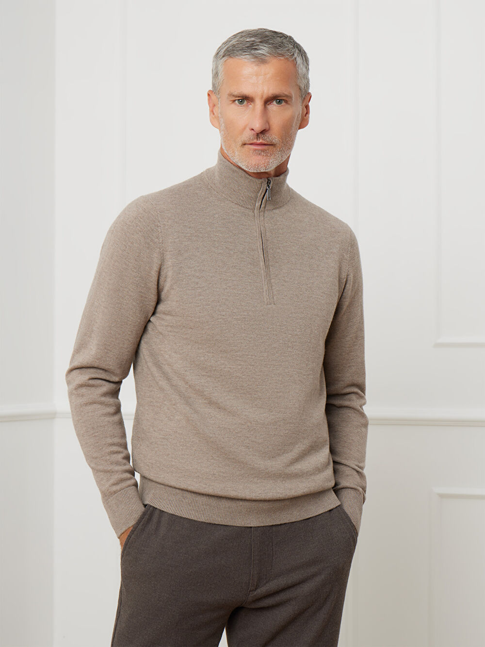 BEŻOWY SWETER BALFRON
