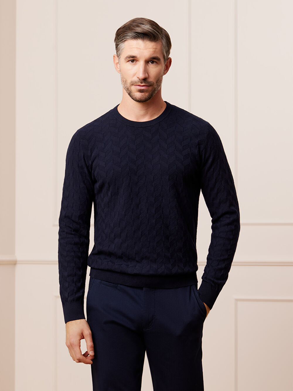 GRANATOWY SWETER JOSHUA - 4