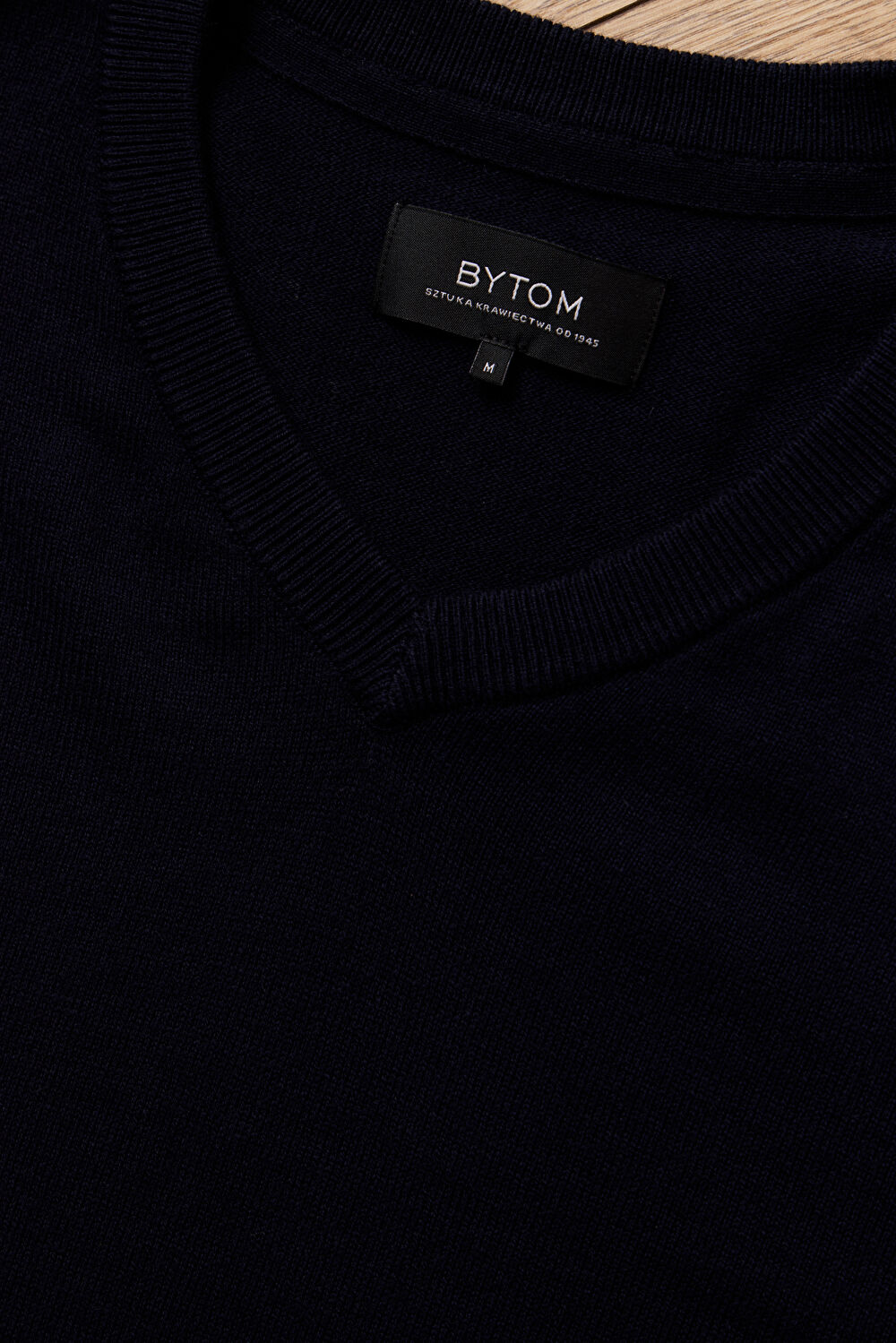 GRANATOWY SWETER PEASTON - 3