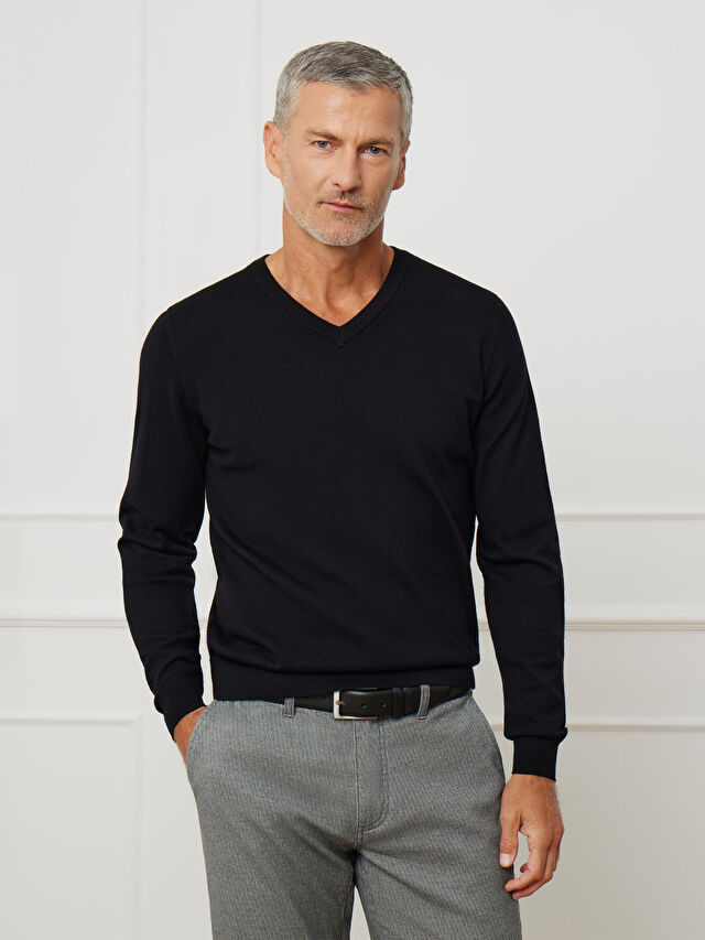 CZARNY SWETER PEASTON